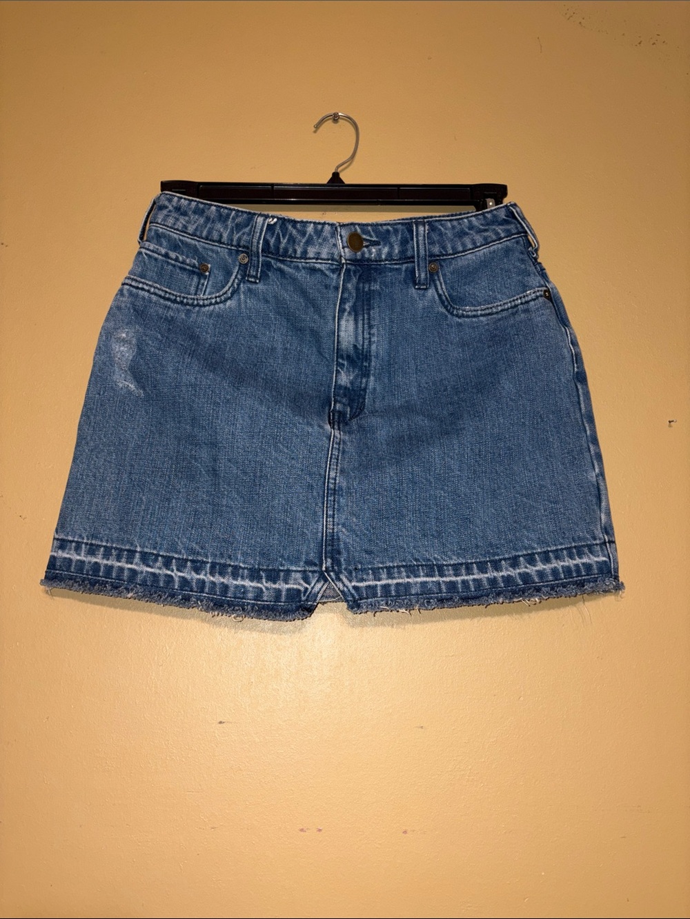 Free People Size 7 Cotton Blue Distress Denim Mini Skirt with Raw Hem 15" Length